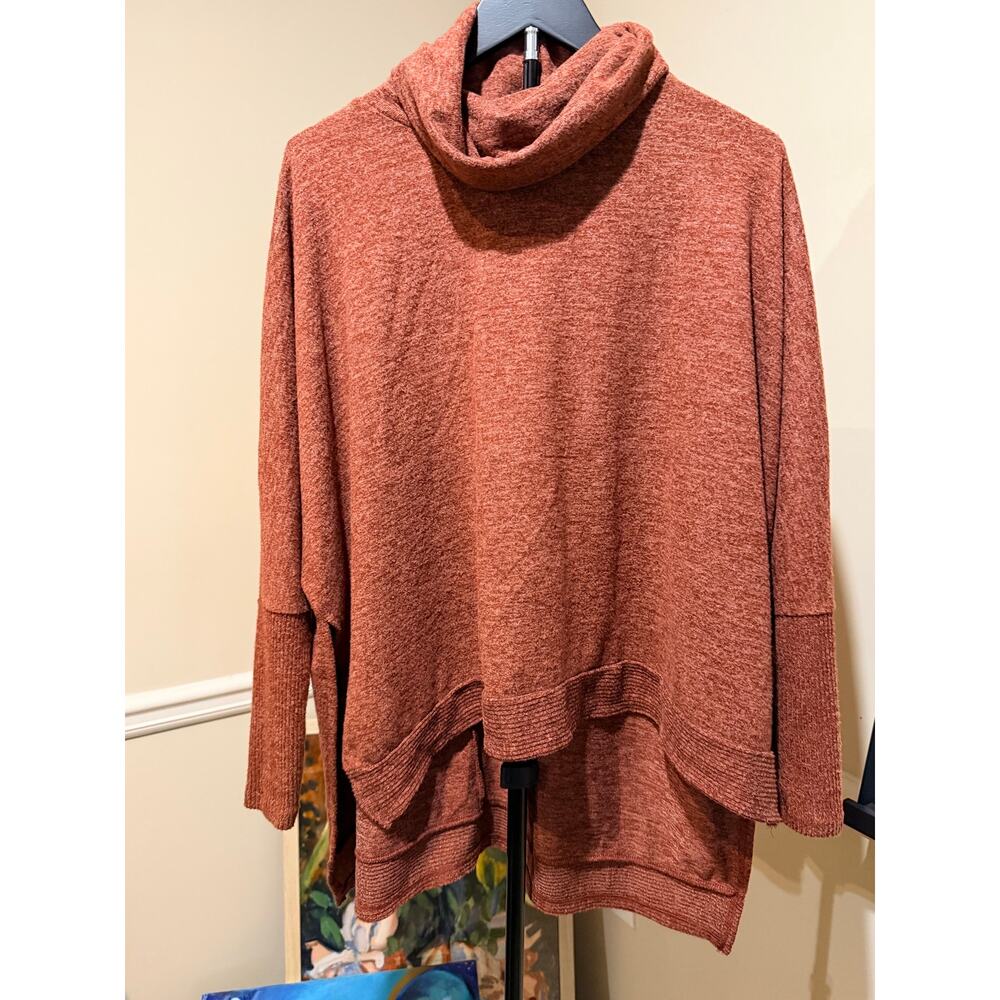 Zanana brown high low long sleeve top euc xs oversized poncho style